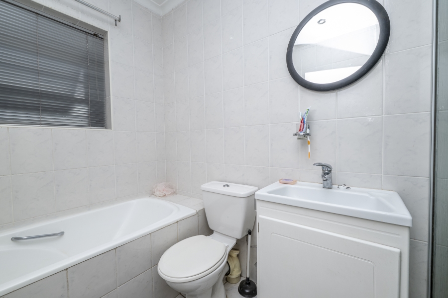 3 Bedroom Property for Sale in Protea Heights Western Cape